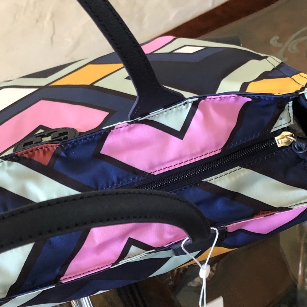 NWT Tory Burch geometric pattern Emma tote&case - Picture 7 of 7